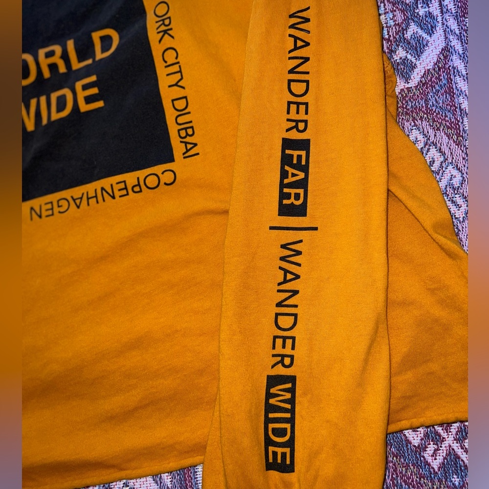 Long Sleeve Cropped Tee - Picture 2 of 4